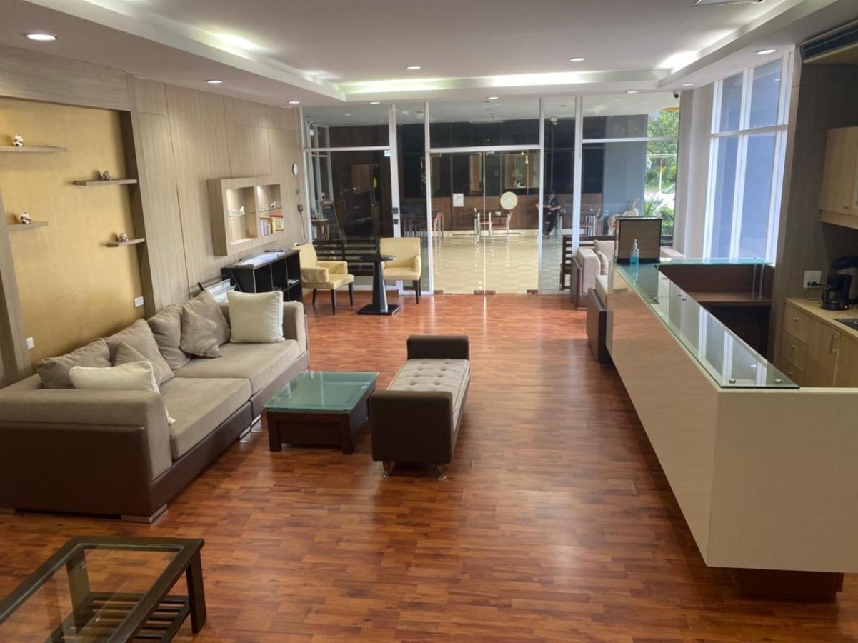 The Park 304 Executive Serviced Apartment Si Maha Phot Bagian luar foto