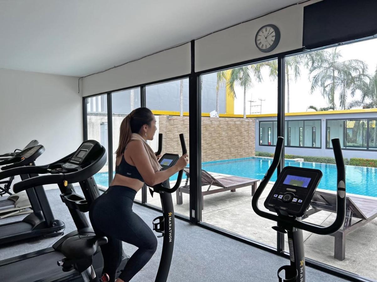 The Park 304 Executive Serviced Apartment Si Maha Phot Bagian luar foto