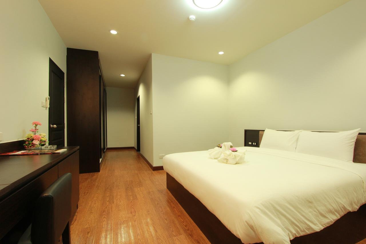 The Park 304 Executive Serviced Apartment Si Maha Phot Bagian luar foto