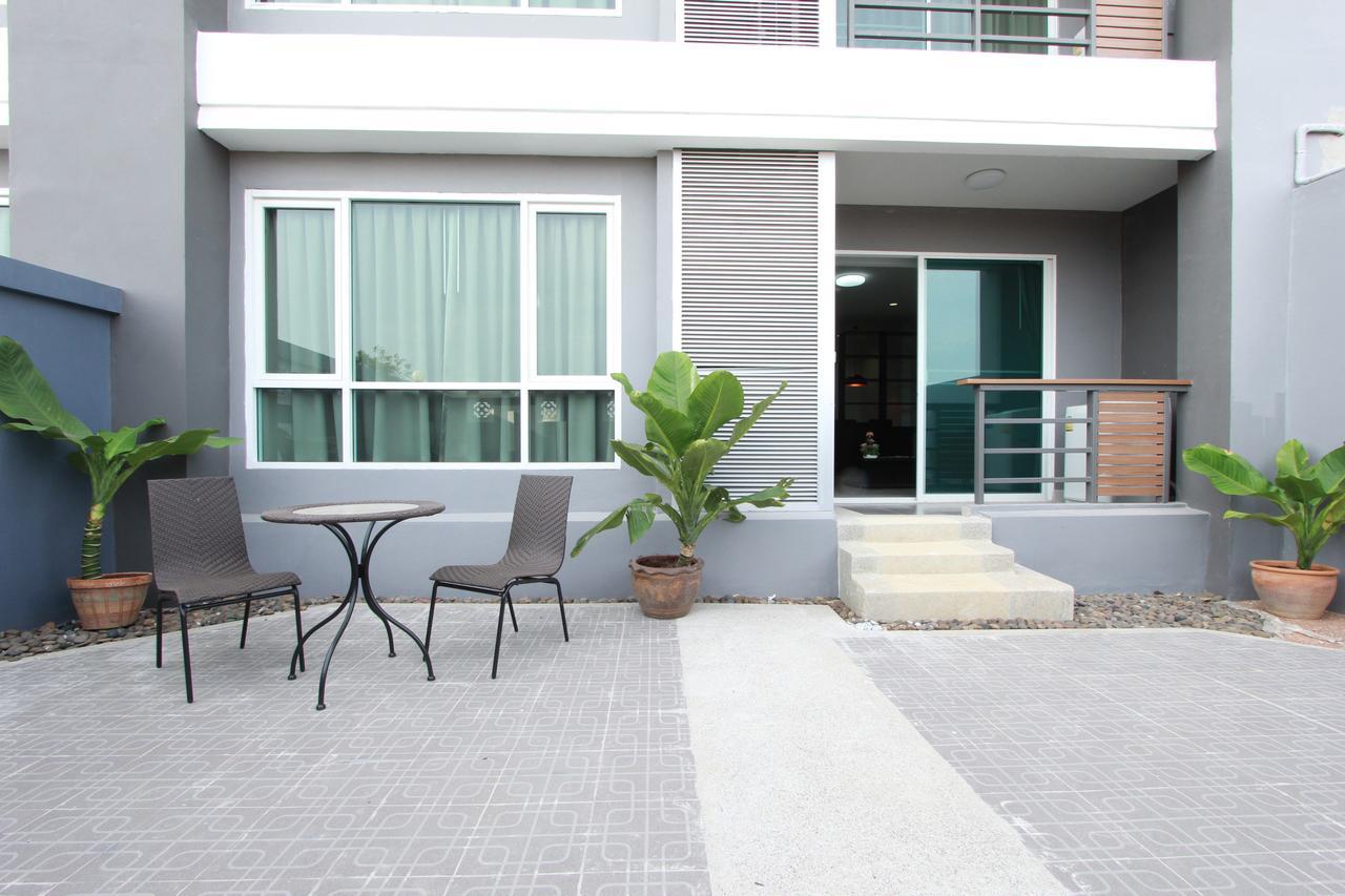 The Park 304 Executive Serviced Apartment Si Maha Phot Bagian luar foto