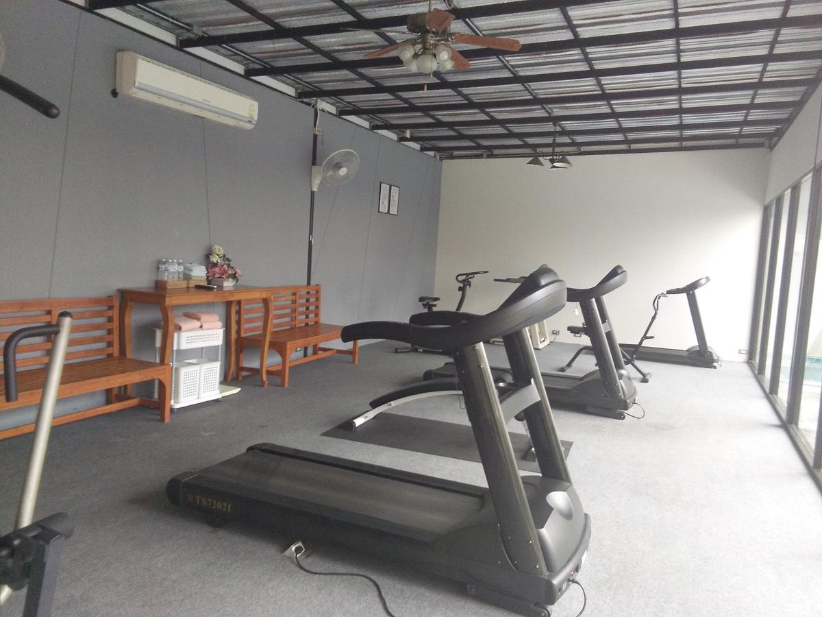 The Park 304 Executive Serviced Apartment Si Maha Phot Bagian luar foto