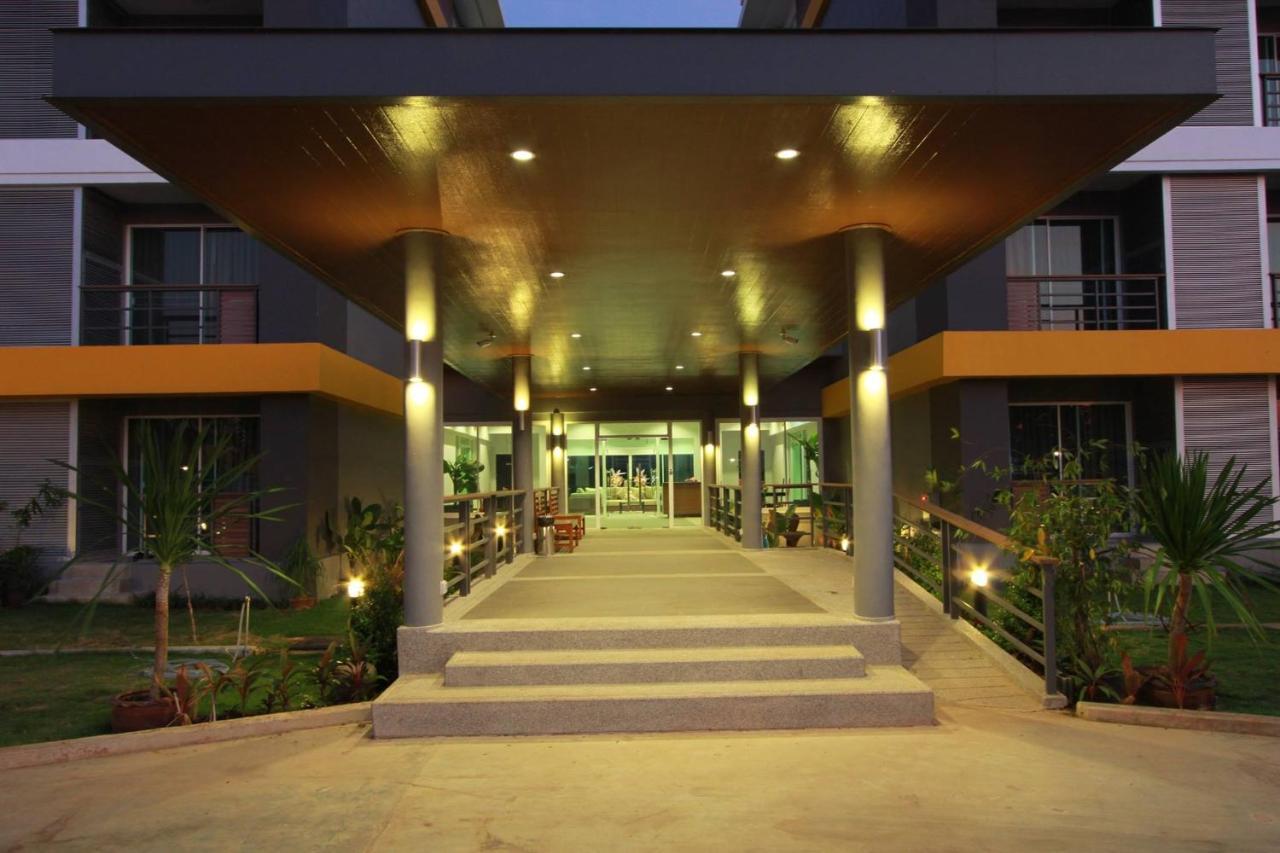 The Park 304 Executive Serviced Apartment Si Maha Phot Ruang foto